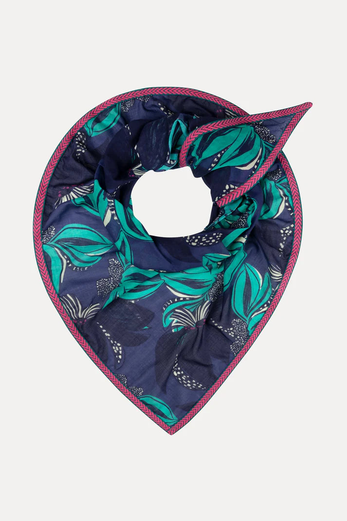 Delicacy Green Scarf