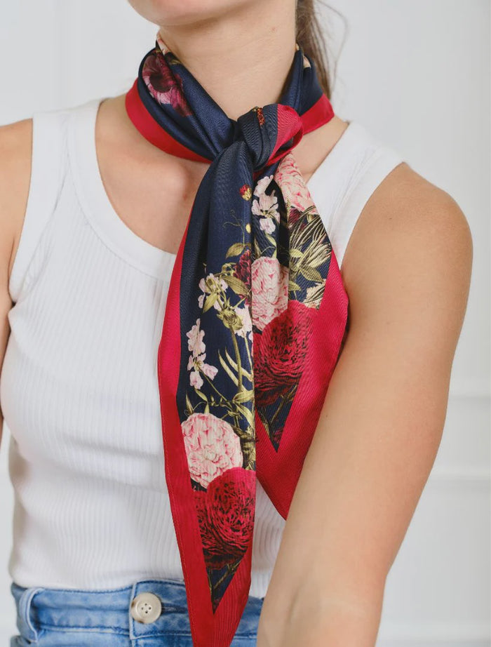 Trapezoid Scarf Floral Navy