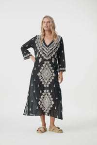Long Goa Dress Black Cream