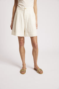 Cove Short White