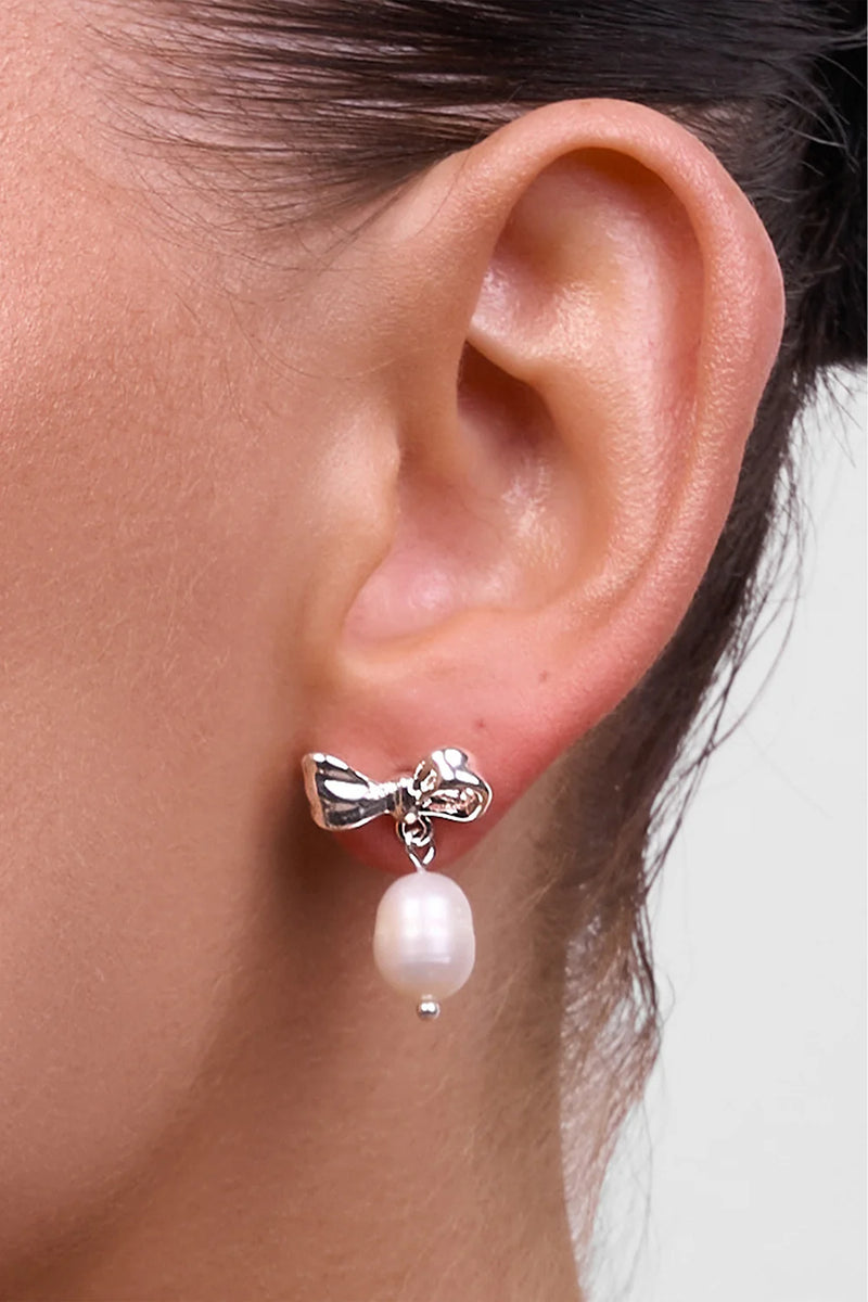 Alice Silver Bow Earring