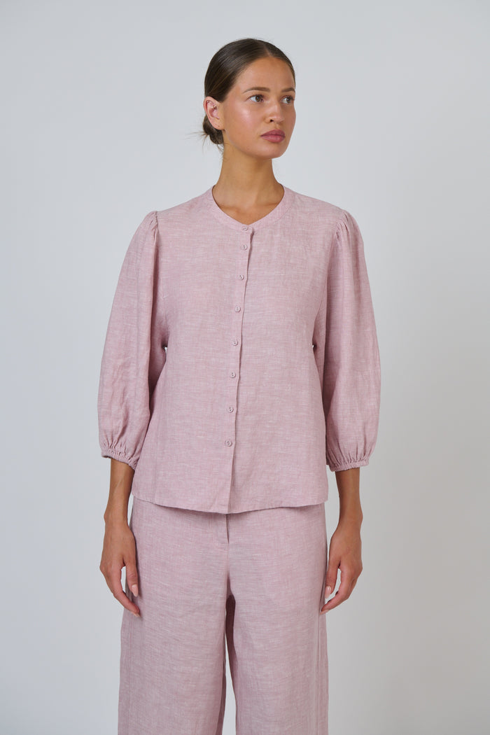 GA590 Linen Top Radish