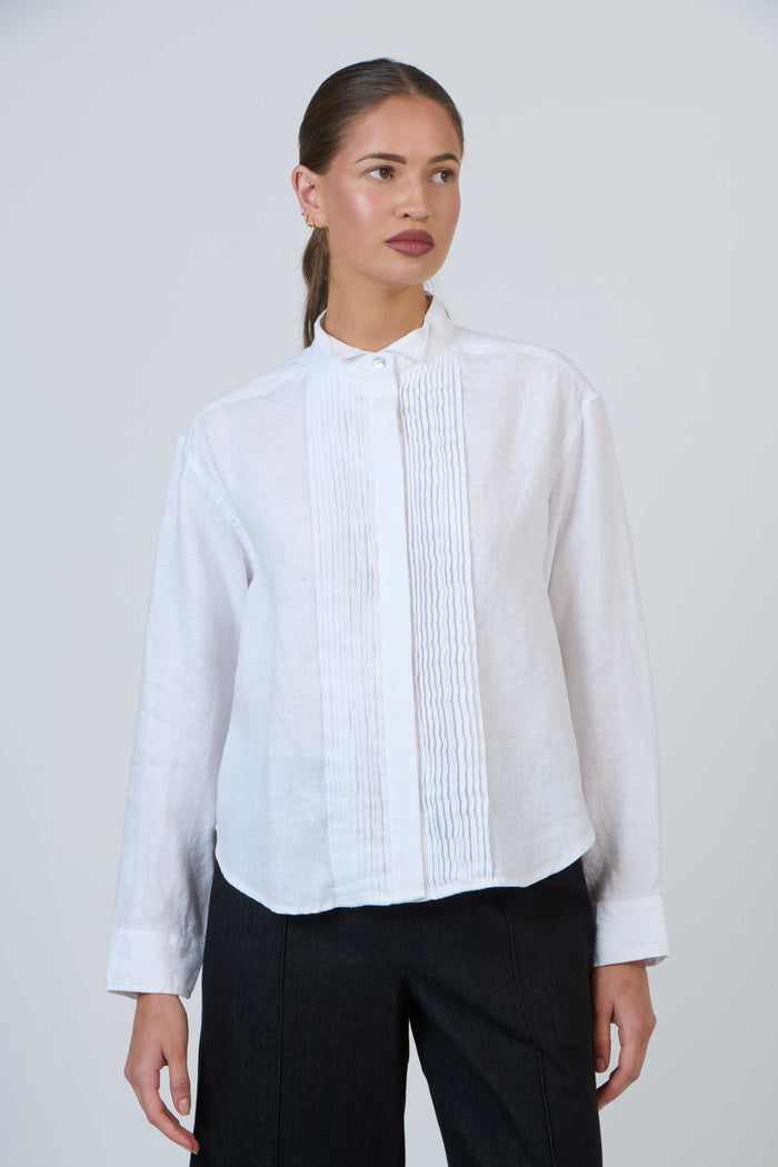GA670  Shirt White Linen