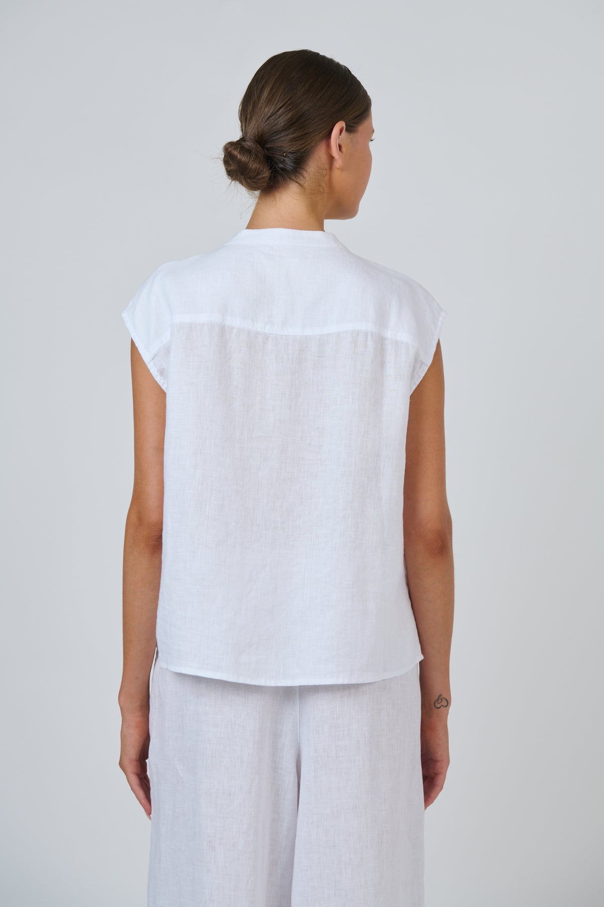 GA720 Poplin Top White