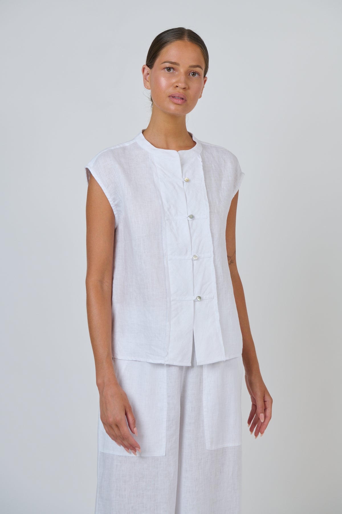 GA720 Poplin Top White