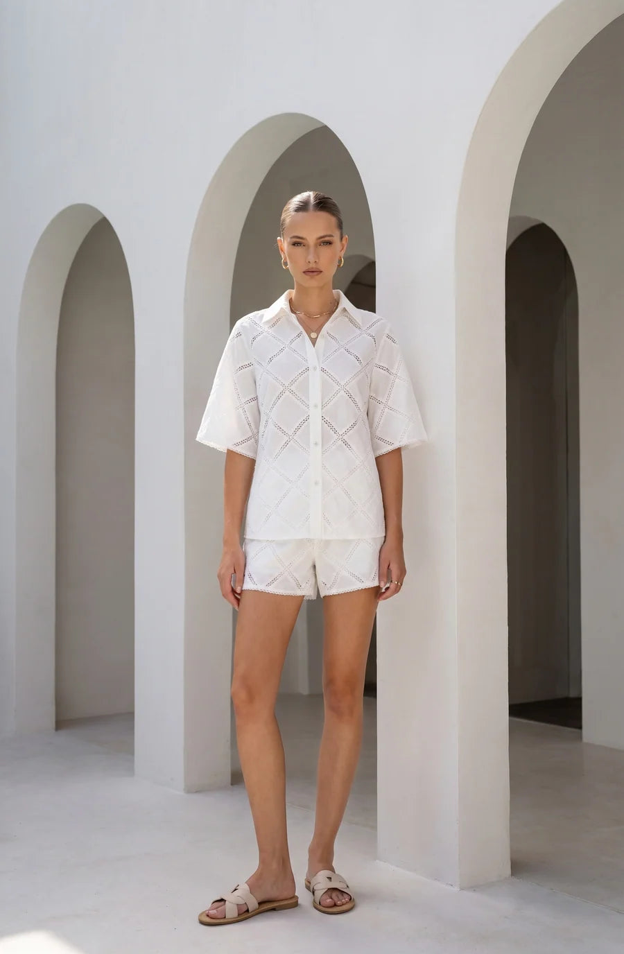 Mia Shorts White