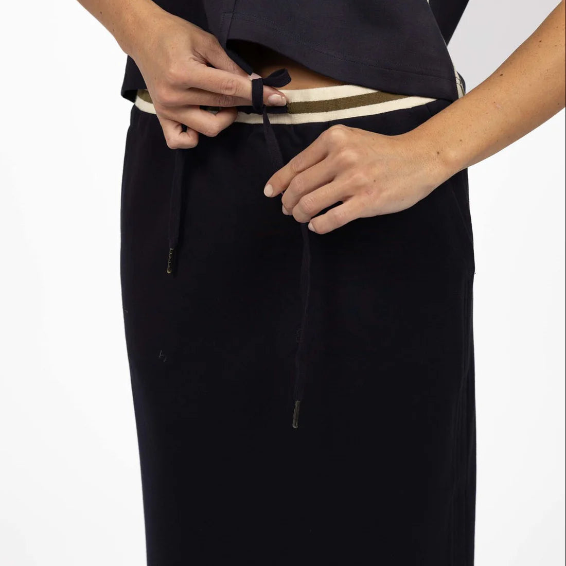 Roca Skirt Navy