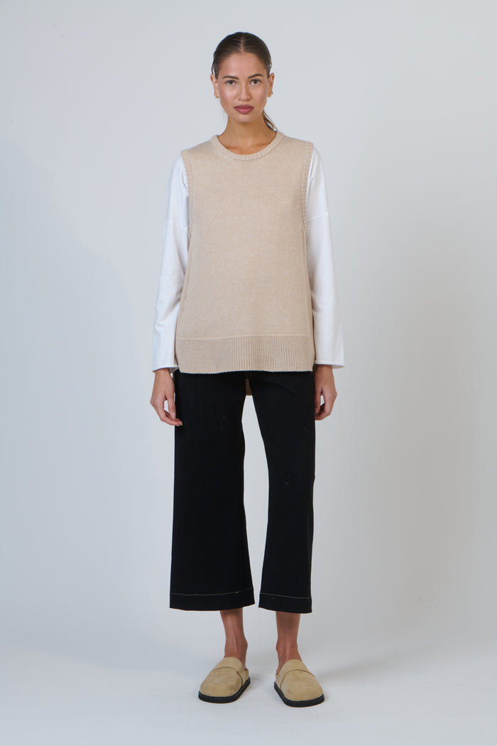 NAMW34 Vest Travertine