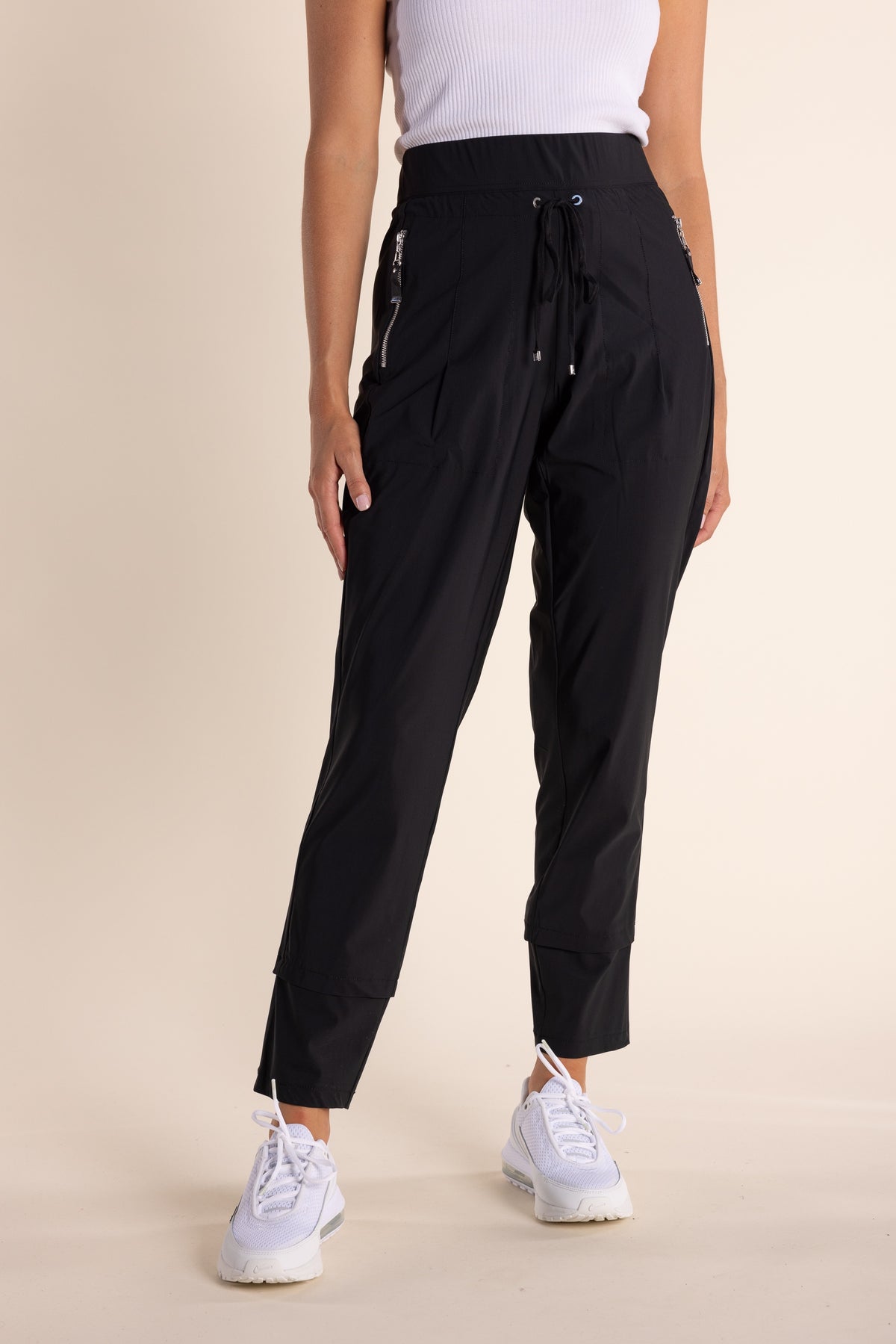 Panelled Pant Black