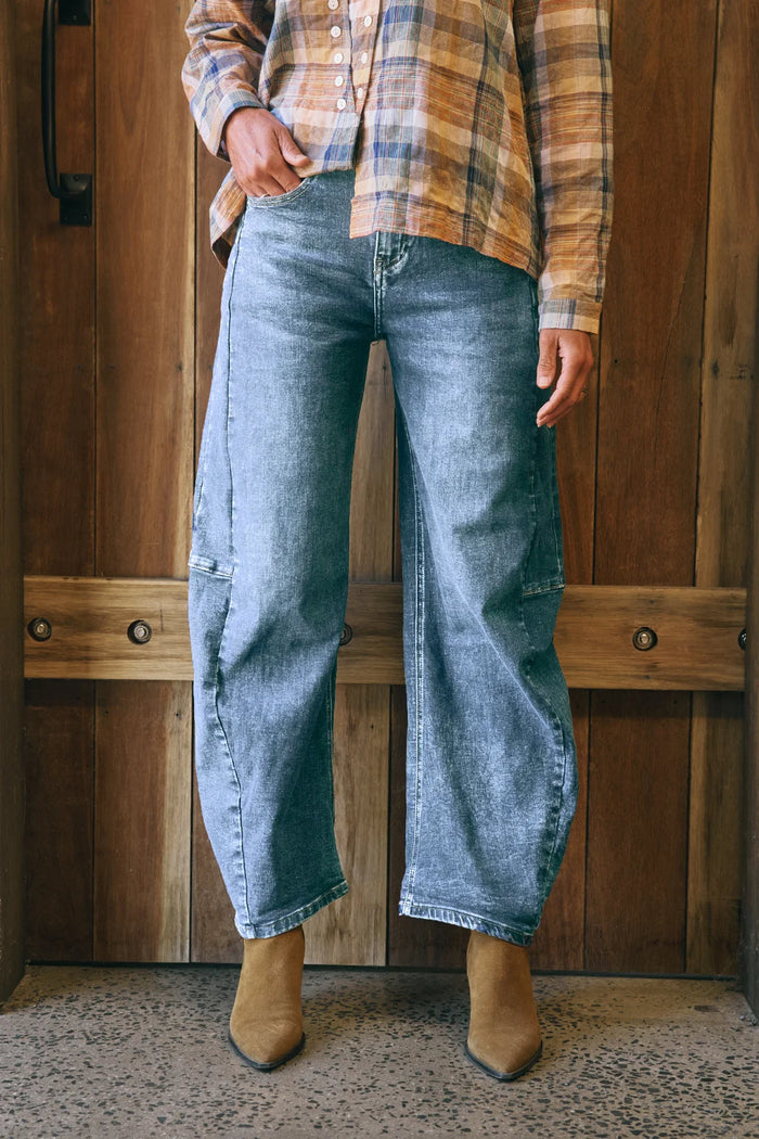 Idaho Barrell Jean Mid Denim
