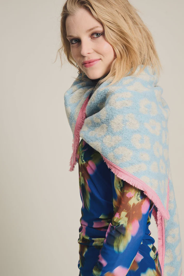 Animal Blue Shawl Ecru