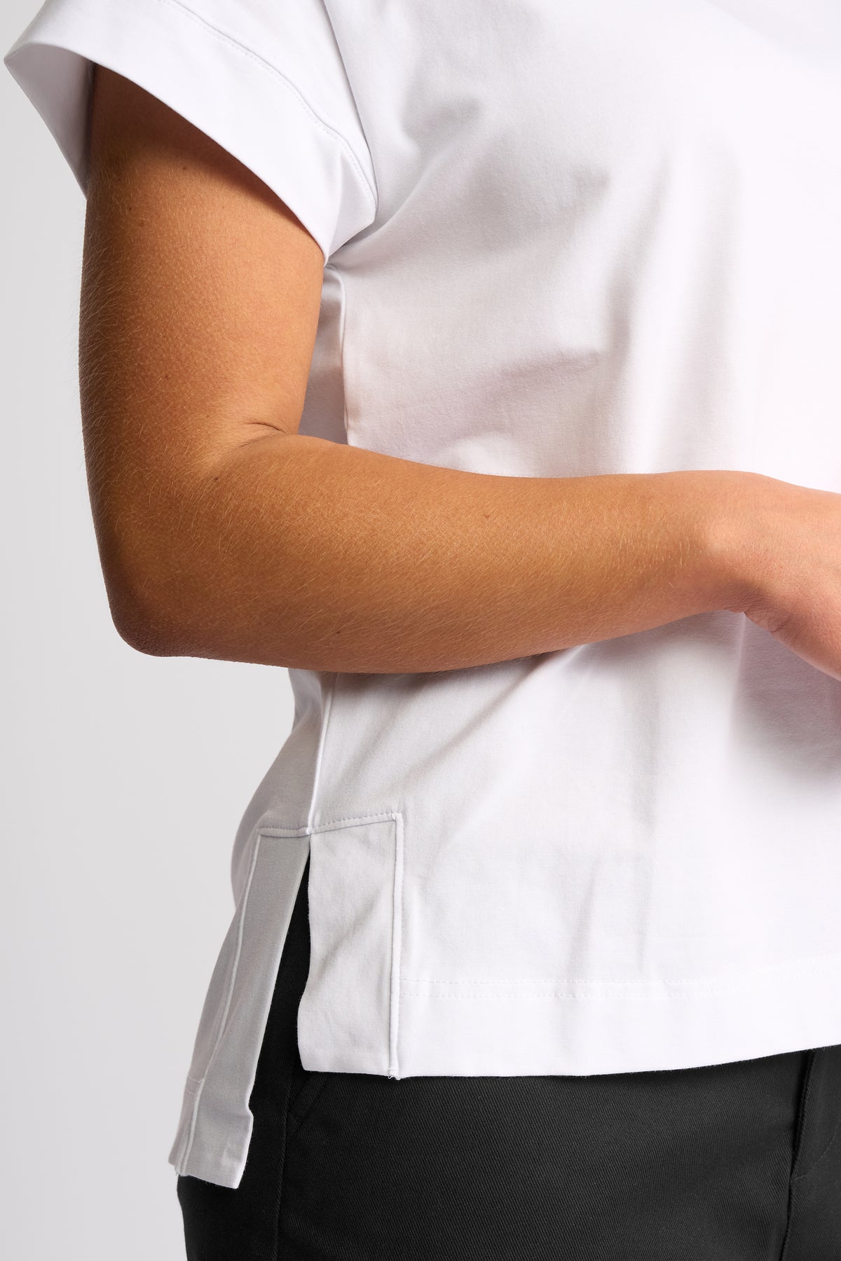 Thea Top White