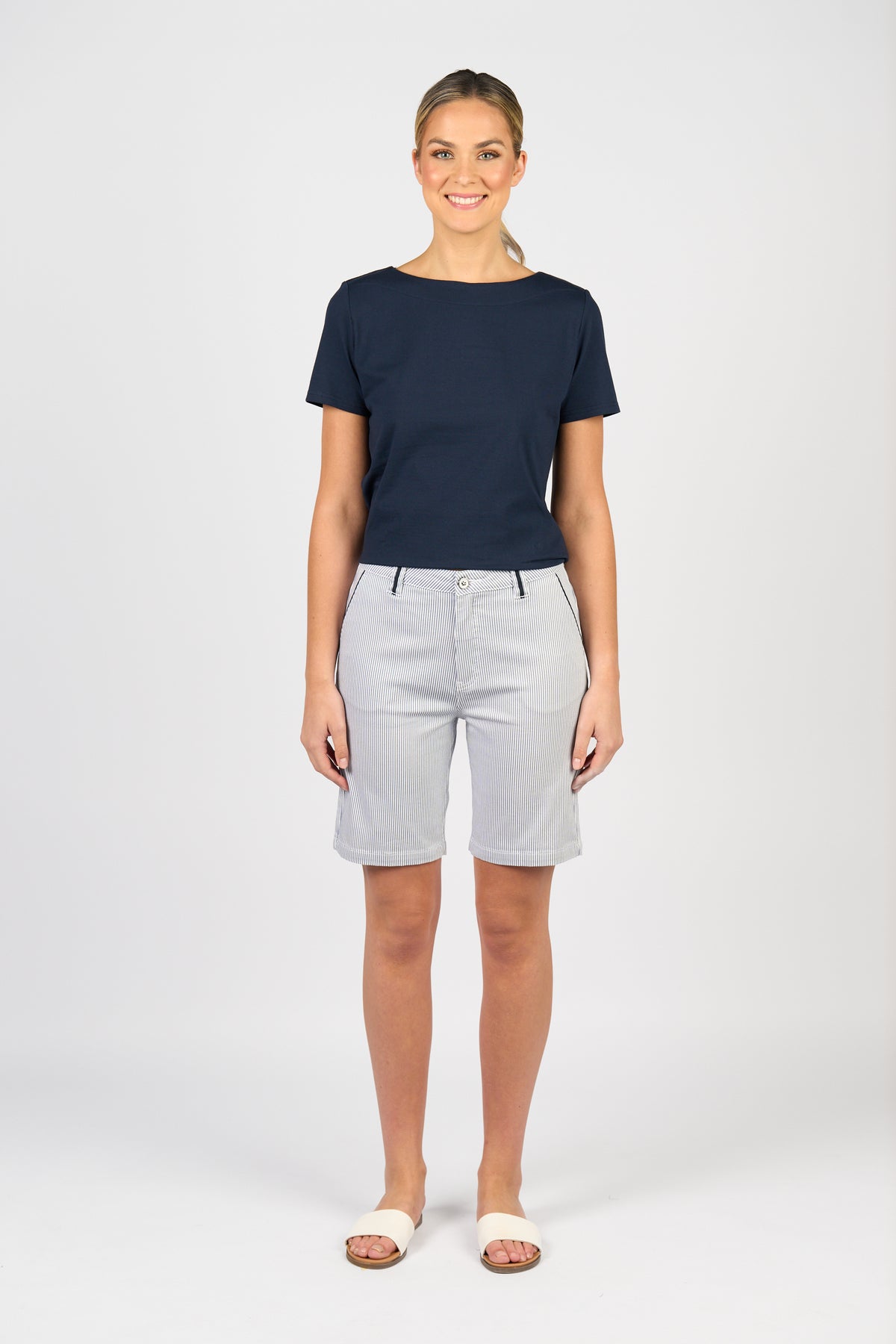 Ink/White Slim Short